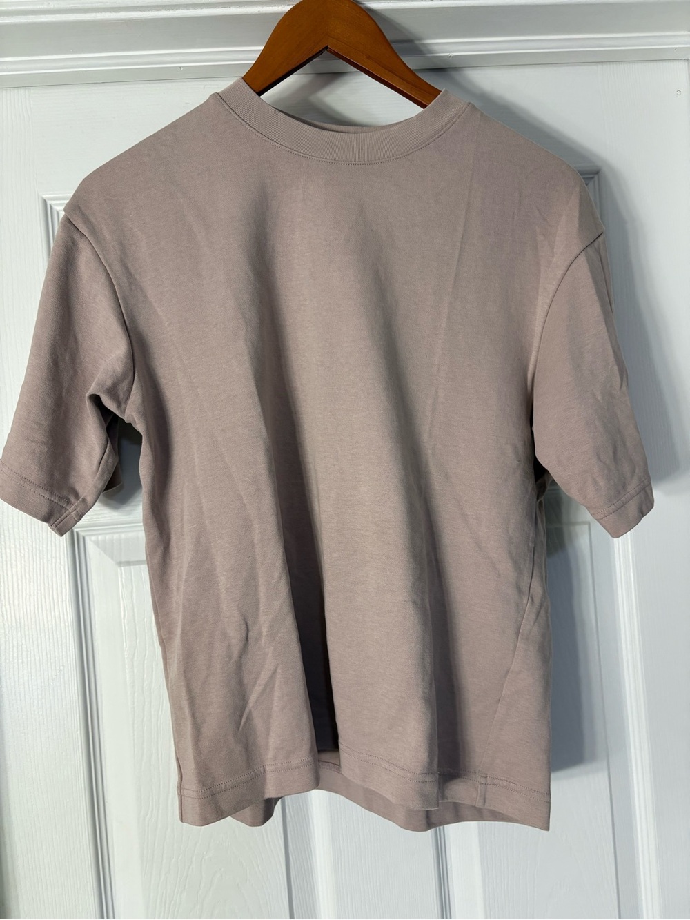 Uniqlo U Crewneck Tee in Light Mauve